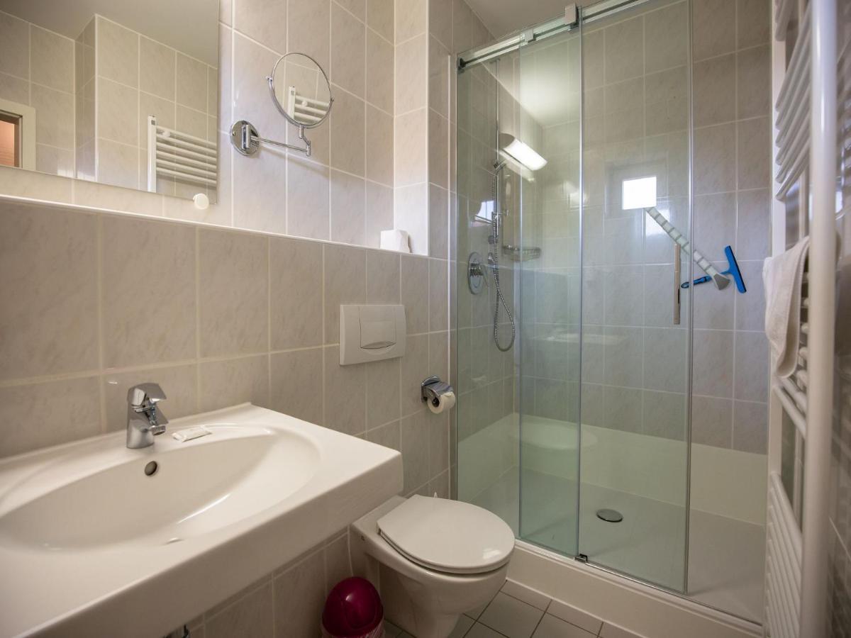 Feriendorf Rugana - Komfort Appartement Mit 1 Schlafzimmer Und Terrasse B52 Dranske Buitenkant foto